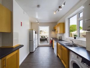 Photo 26- click for photo gallery